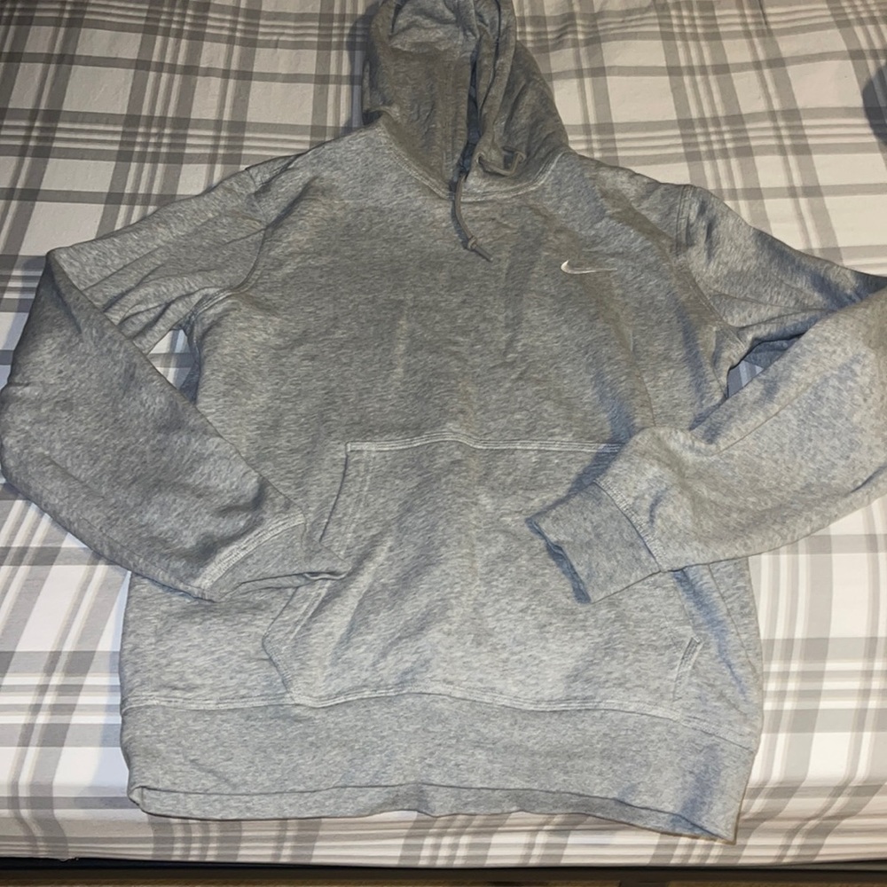 Nike hoodie. Like new.